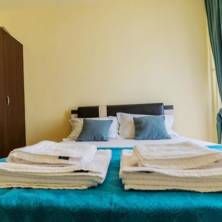 Apartament Centru - Cec Apartment Craiova Ngoại thất bức ảnh