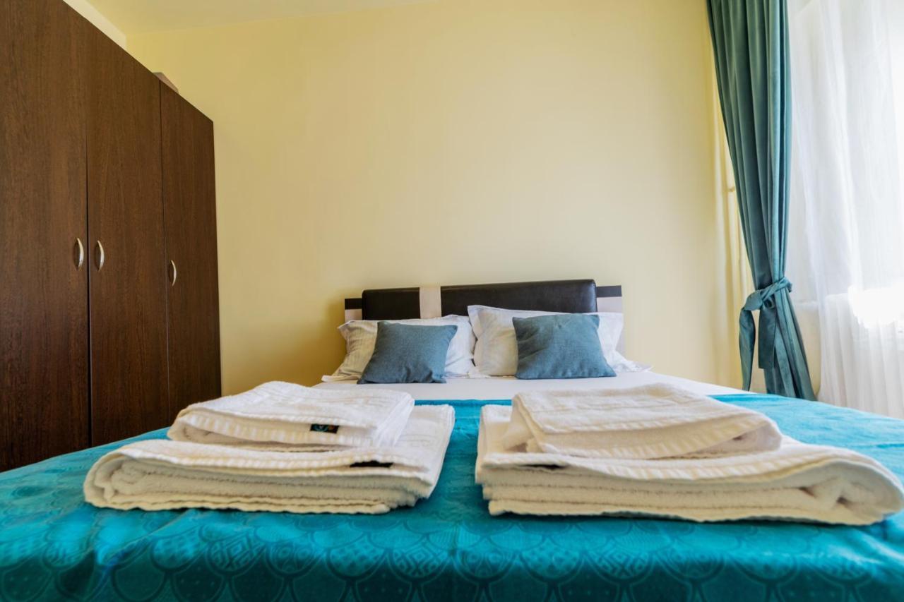 Apartament Centru - Cec Apartment Craiova Ngoại thất bức ảnh